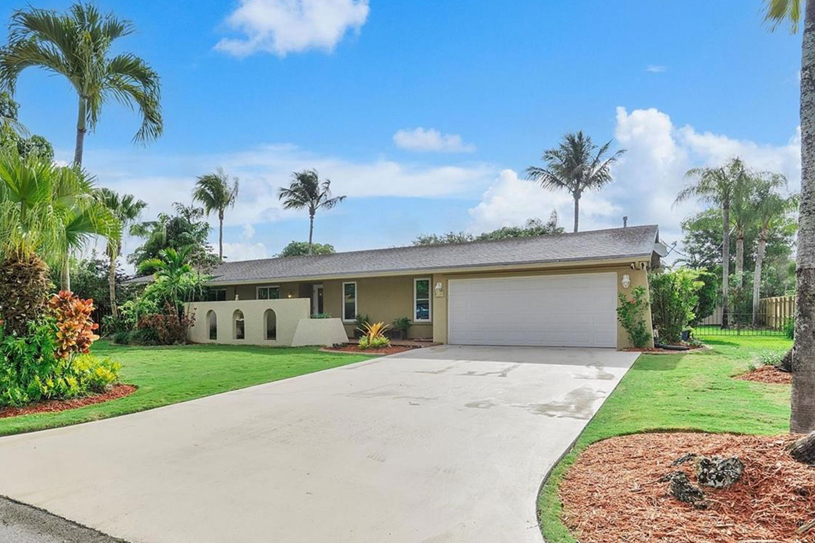 Miami rental property at 13241 Southwest 99th Court